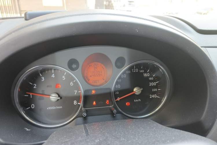 Used Nissan X-Trail 2010 2.5L CVT Flagship Edition 4WD Odometer Close Up
