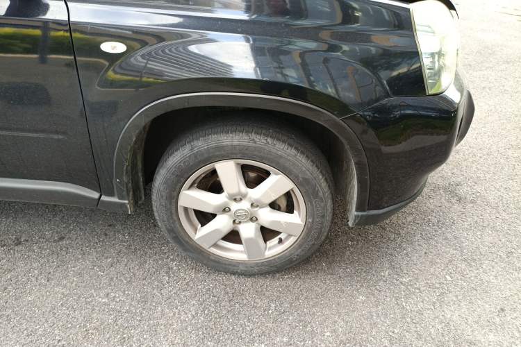Used Nissan X-Trail 2010 2.5L CVT Luxury Edition 4WD Right Front Wheel Hub