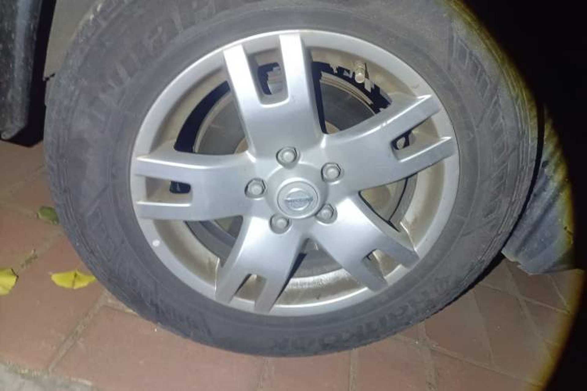 Used Nissan X-Trail 2010 2.0L Manual Comfort Edition 4WD Right Front Wheel Hub