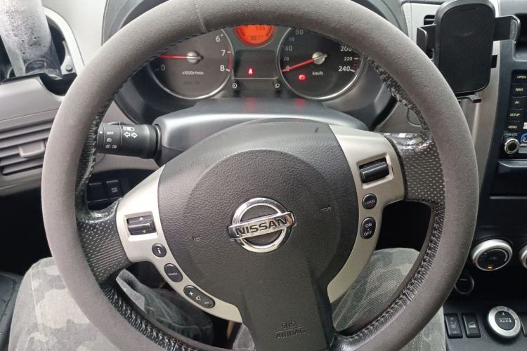 Used Nissan X-Trail 2010 2.5L CVT Luxury Edition 4WD Steering Wheel
