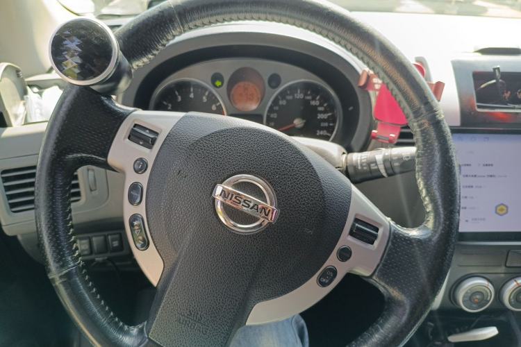 Used Nissan X-Trail 2010 2.5L CVT Luxury Edition 4WD Steering Wheel