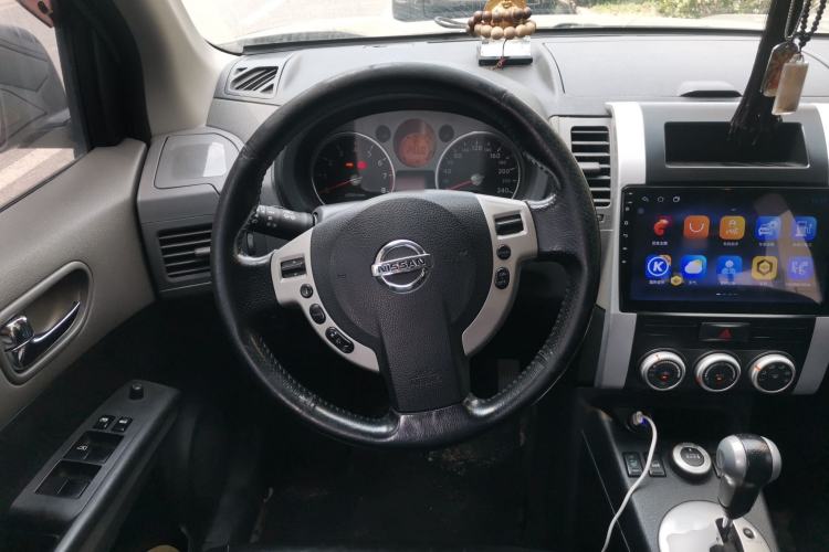 Used Nissan X-Trail 2010 2.5L CVT Luxury Edition 4WD Steering Wheel