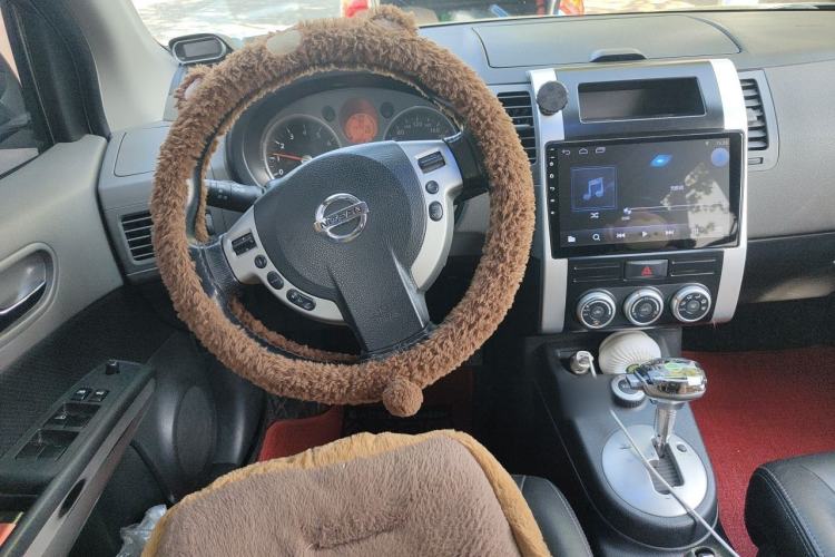 Used Nissan X-Trail 2010 2.5L CVT Luxury Edition 4WD Steering Wheel