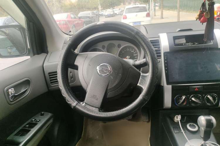 Used Nissan X-Trail 2010 2.0L CVT Comfort Edition 4WD Steering Wheel