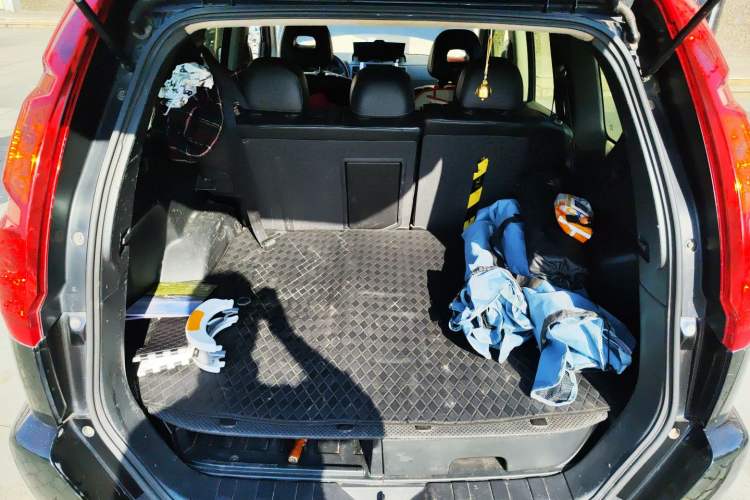 Used Nissan X-Trail 2010 2.5L CVT Flagship Edition 4WD Trunk