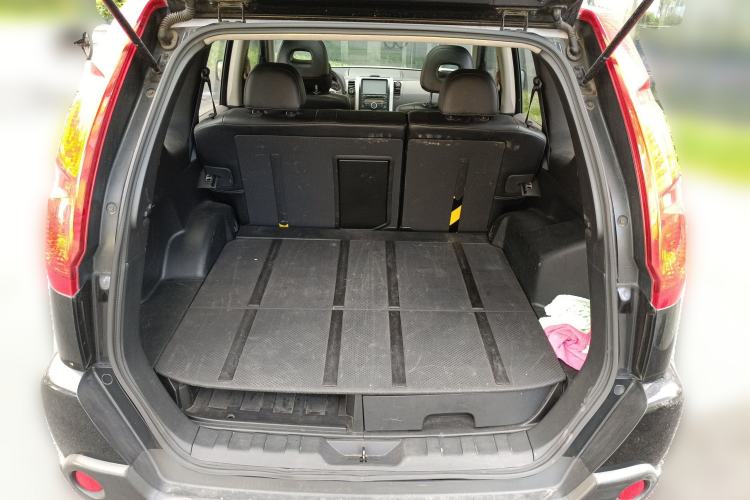 Used Nissan X-Trail 2010 2.5L CVT Luxury Edition 4WD Trunk