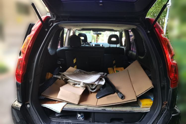 Used Nissan X-Trail 2010 2.5L CVT Luxury Edition 4WD Trunk