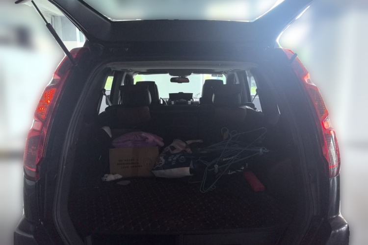 Used Nissan X-Trail 2010 2.5L CVT Luxury Edition 4WD Trunk