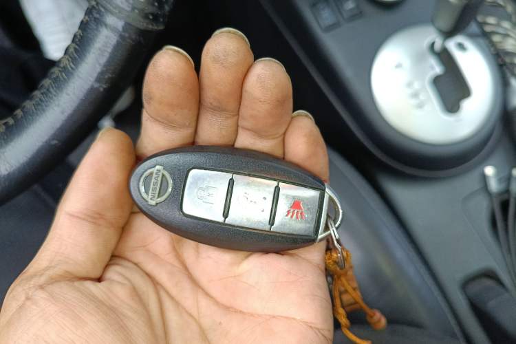 Used Nissan X-Trail 2010 2.5L CVT Luxury Edition 4WD Vehicle Key