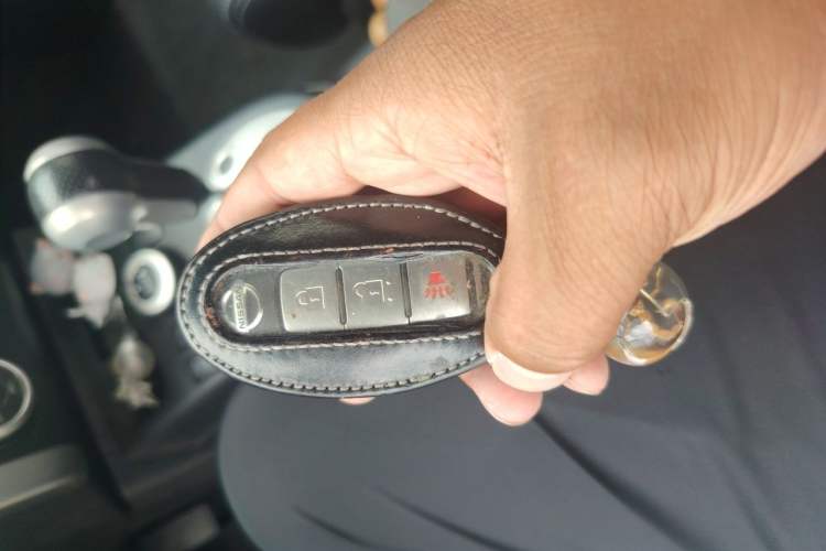 Used Nissan X-Trail 2010 2.5L CVT Luxury Edition 4WD Vehicle Key