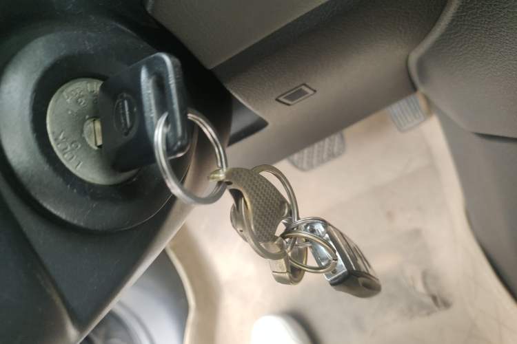 Used Nissan X-Trail 2010 2.0L CVT Comfort Edition 4WD Vehicle Key