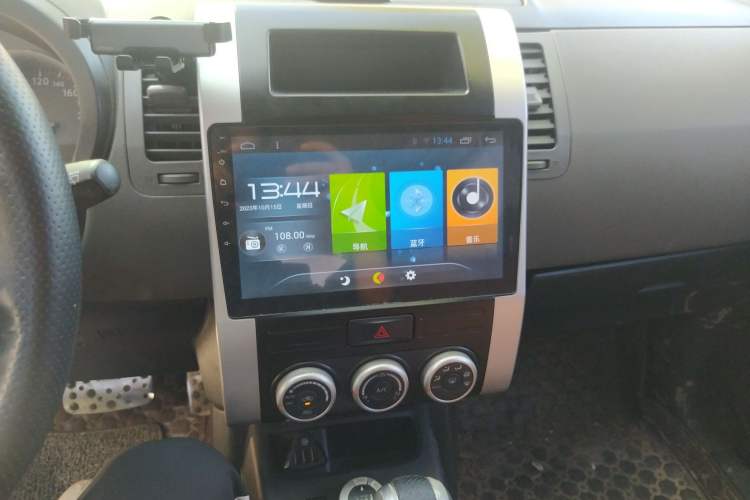 Used Nissan X-Trail 2010 2.5L CVT Flagship Edition 4WD Audio And AC Panel
