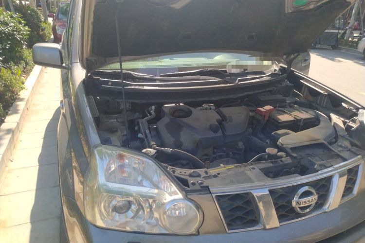 Used Nissan X-Trail 2010 2.5L CVT Flagship Edition 4WD Engine Bay Right