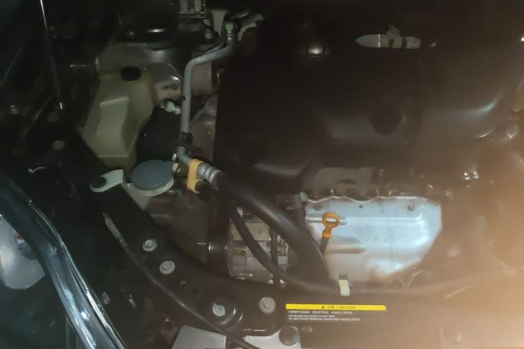 Used Nissan X-Trail 2010 2.5L CVT Luxury Edition 4WD Engine Bay Right