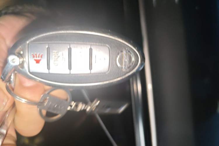 Used Nissan X-Trail 2010 2.5L CVT Luxury Edition 4WD Vehicle Key