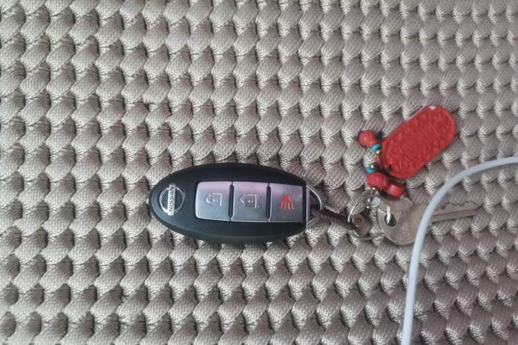 Used Nissan X-Trail 2010 2.5L CVT Luxury Edition 4WD Vehicle Key