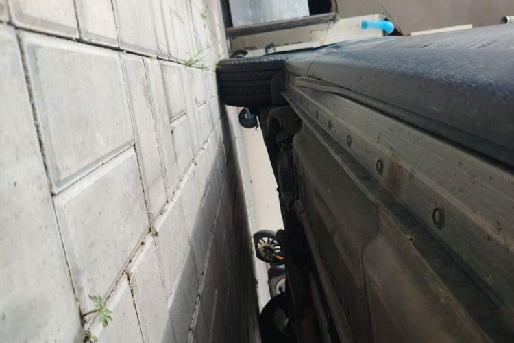 Used Nissan X-Trail 2010 2.5L CVT Luxury Edition 4WD Chassis Front Right