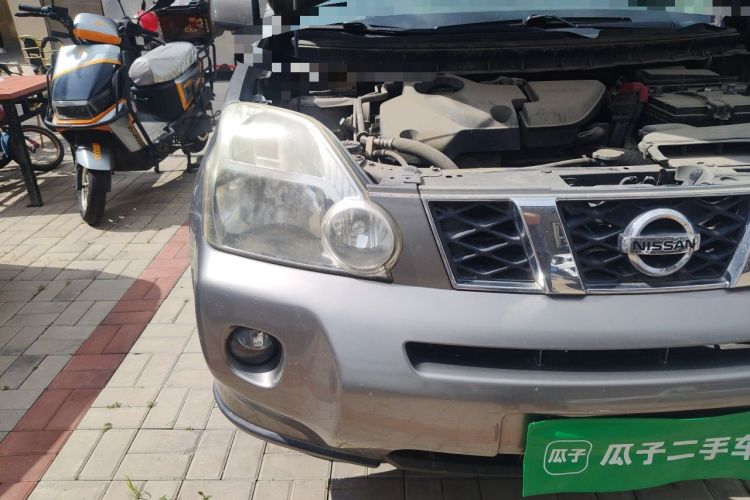 Used Nissan X-Trail 2010 2.5L CVT Luxury Edition 4WD Right Front Headlight
