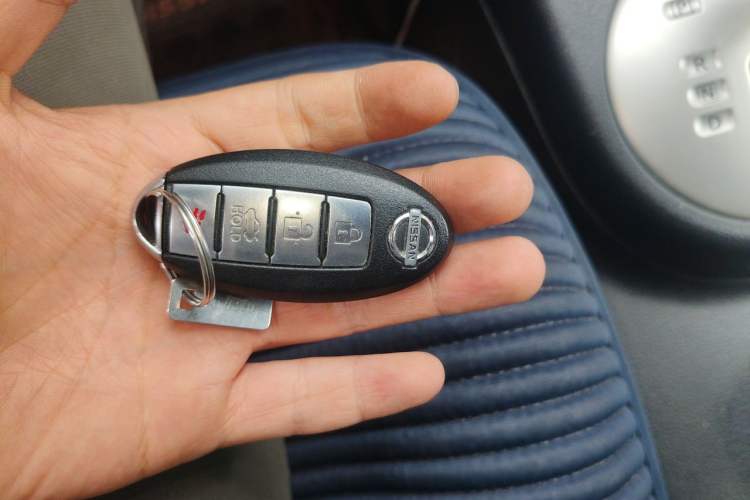 Used Nissan X-Trail 2010 2.5L CVT Luxury Edition 4WD Vehicle Key