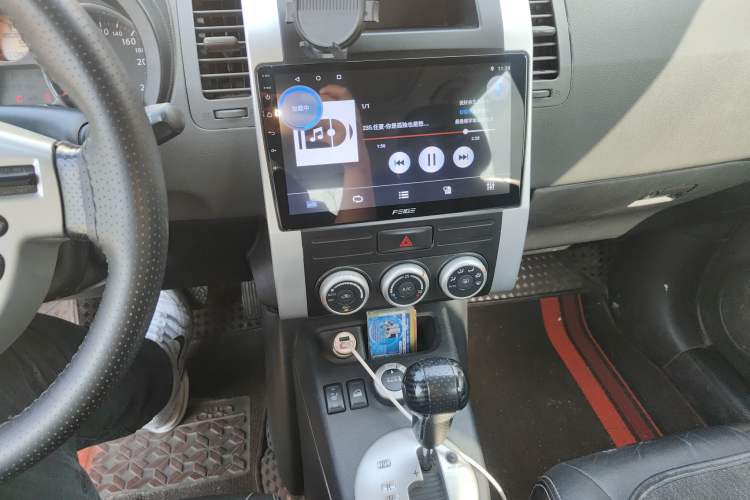 Used Nissan X-Trail 2010 2.5L CVT Luxury Edition 4WD Audio And AC Panel