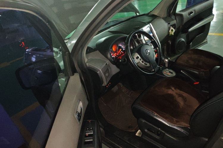 Used Nissan X-Trail 2010 2.5L CVT Ultimate Edition 4WD Driver Seat