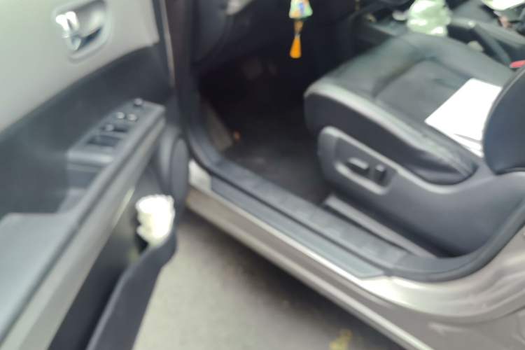 Used Nissan X-Trail 2010 2.5L CVT Luxury Edition 4WD Driver Seat