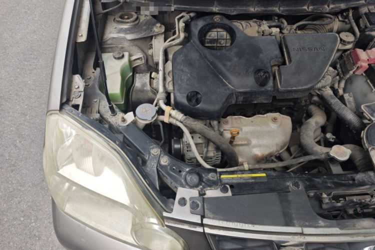 Used Nissan X-Trail 2010 2.5L CVT Luxury Edition 4WD Engine Bay Right