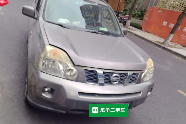 Used Nissan X-Trail 2010 2.5L CVT Luxury Edition 4WD Front