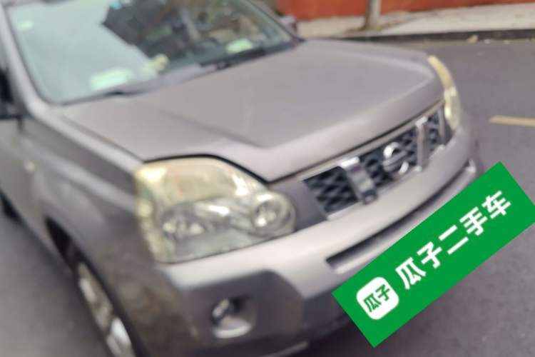 Used Nissan X-Trail 2010 2.5L CVT Luxury Edition 4WD Front Right 45 Deg