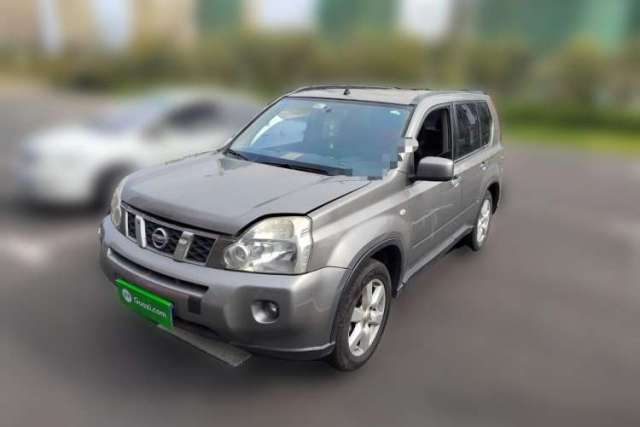 Ojetý Nissan X-Trail 2010 2.5L CVT Luxury Edition 4WD