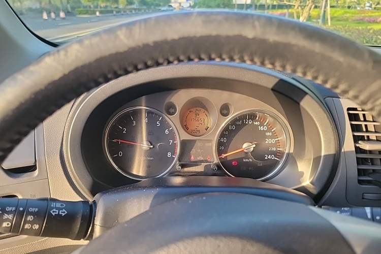 Used Nissan X-Trail 2010 2.5L CVT Luxury Edition 4WD Instrument Cluster