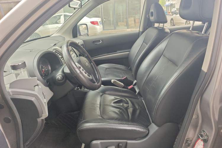 Used Nissan X-Trail 2010 2.5L CVT Luxury Edition 4WD Left Front Seat