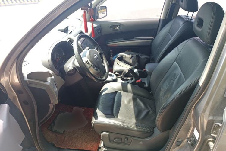 Used Nissan X-Trail 2010 2.5L CVT Luxury Edition 4WD Left Front Seat