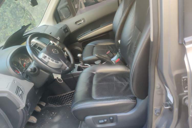 Used Nissan X-Trail 2010 2.5L Manual Luxury Edition 4WD Left Front Seat