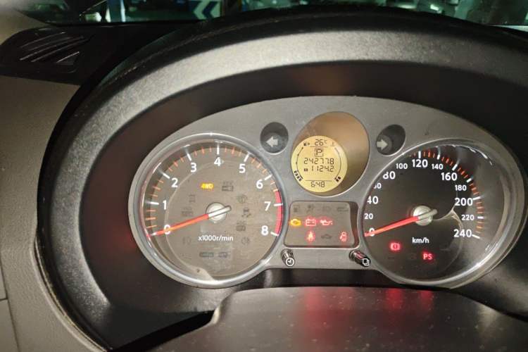 Used Nissan X-Trail 2010 2.5L CVT Ultimate Edition 4WD Odometer Close Up