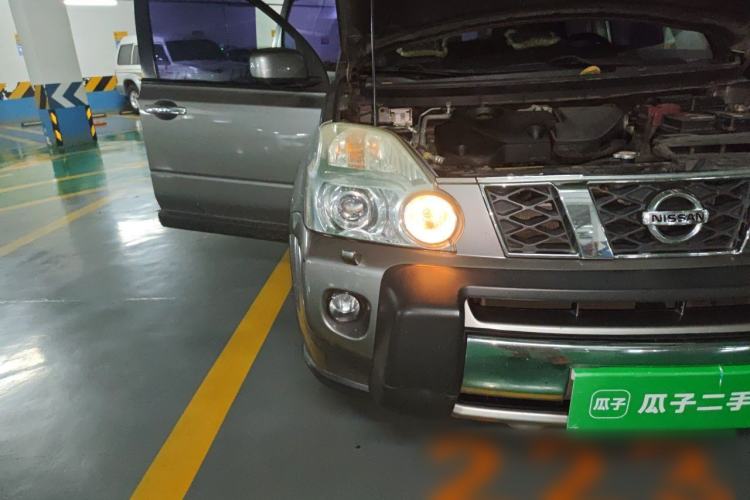 Used Nissan X-Trail 2010 2.5L CVT Ultimate Edition 4WD Right Front Headlight