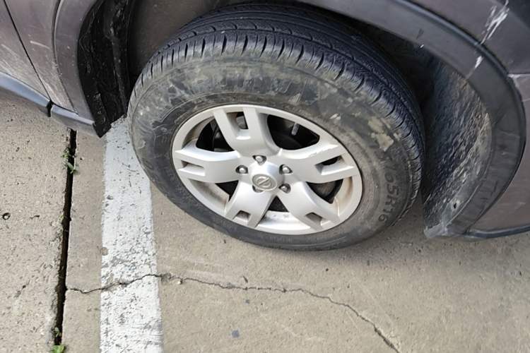 Used Nissan X-Trail 2010 2.0L CVT Comfort Edition 4WD Right Front Wheel Hub