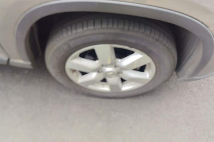 Used Nissan X-Trail 2010 2.5L CVT Luxury Edition 4WD Right Front Wheel Hub