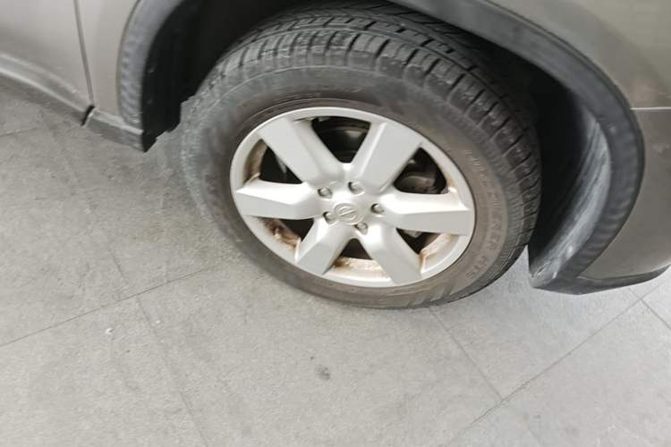 Used Nissan X-Trail 2010 2.5L CVT Luxury Edition 4WD Right Front Wheel Hub