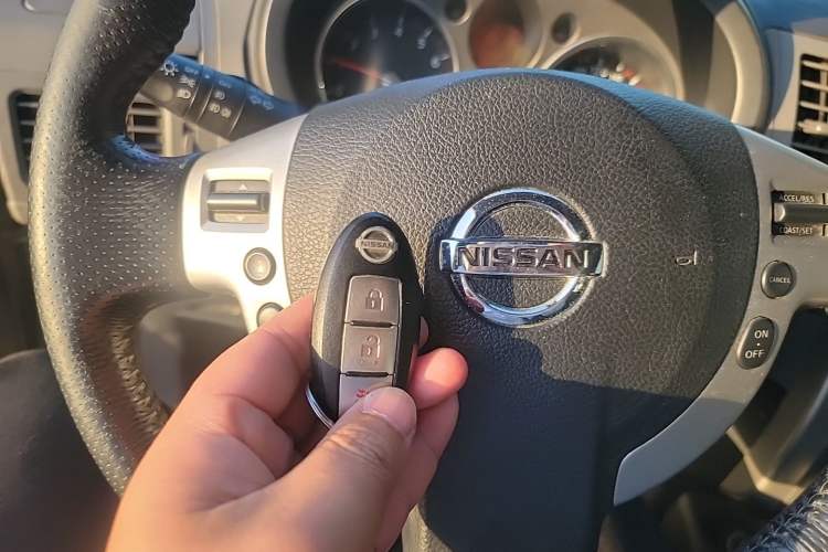 Used Nissan X-Trail 2010 2.5L CVT Luxury Edition 4WD Vehicle Key