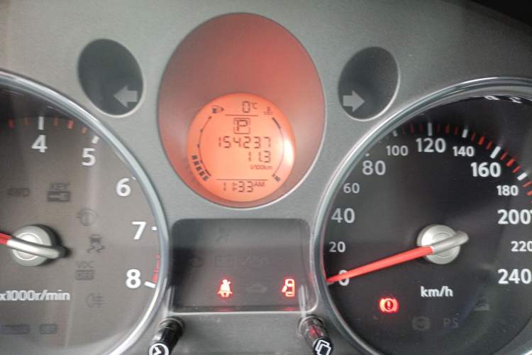 Used Nissan X-Trail 2010 2.5L CVT Flagship Edition 4WD Odometer Close Up