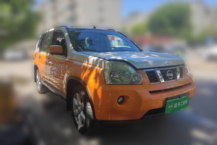 Used Nissan X-Trail 2010 2.5L CVT Luxury Edition 4WD Front Right 45 Deg