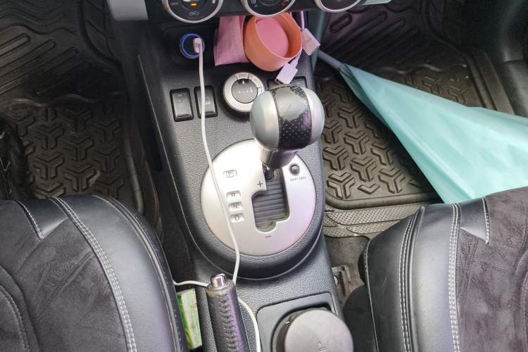 Used Nissan X-Trail 2010 2.5L CVT Ultimate Edition 4WD Gear Lever