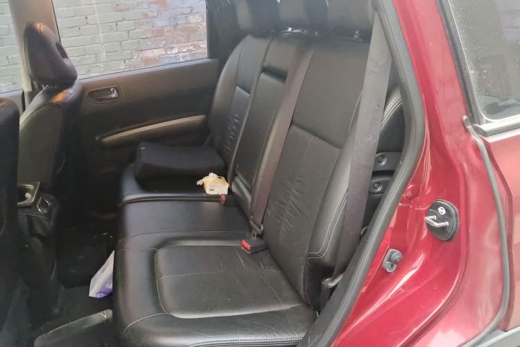 Used Nissan X-Trail 2010 2.5L CVT Luxury Edition 4WD Left Rear Seat