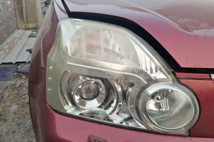Used Nissan X-Trail 2010 2.5L CVT Luxury Edition 4WD Right Front Headlight