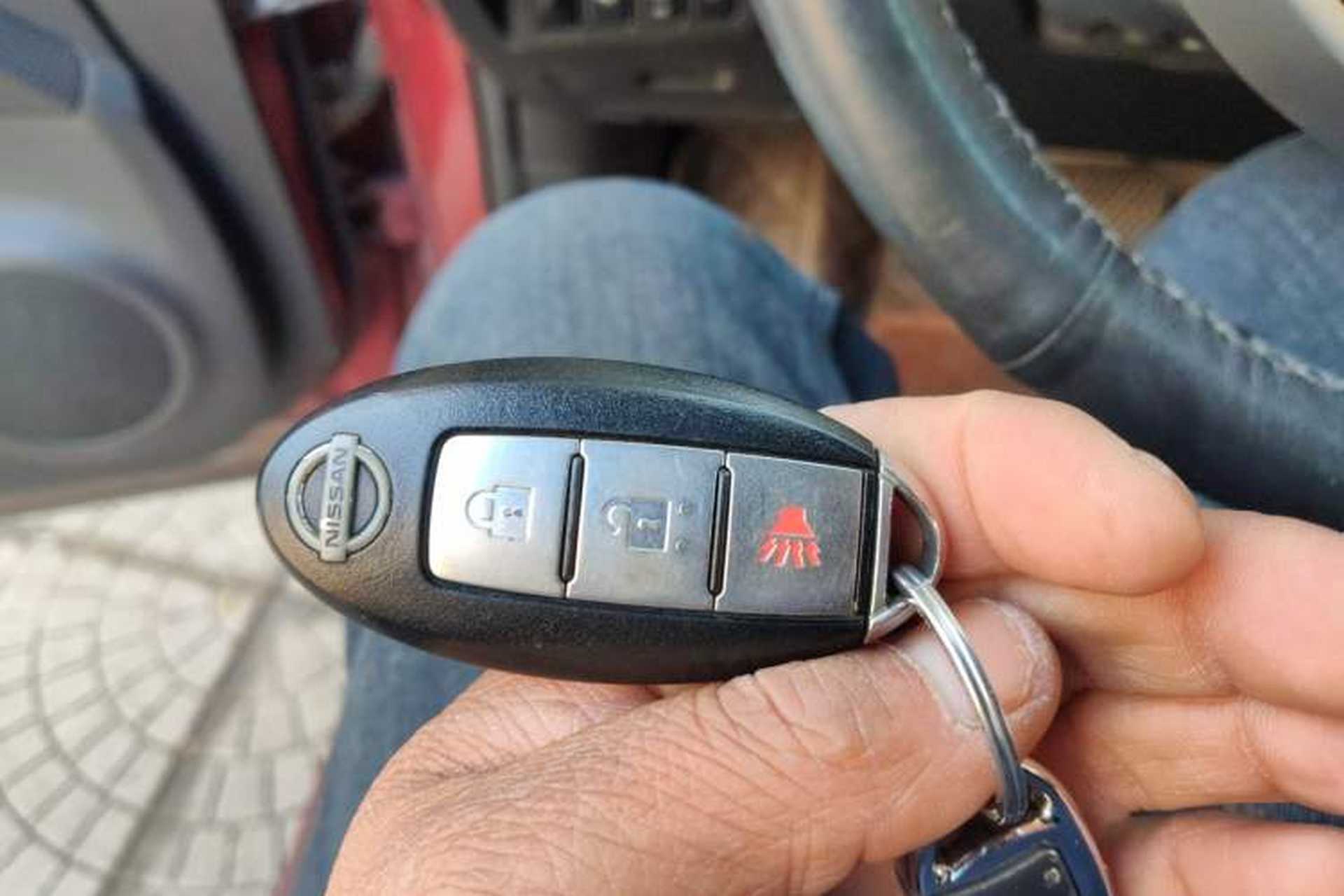 Used Nissan X-Trail  Vehicle Key