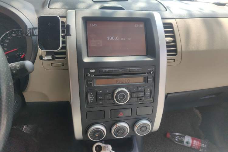 Used Nissan X-Trail 2010 2.5L CVT Flagship Edition 4WD Audio And AC Panel