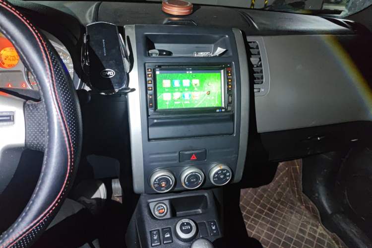 Used Nissan X-Trail 2010 2.5L Manual Luxury Edition 4WD Audio And AC Panel