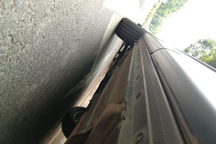 Used Nissan X-Trail 2010 2.5L CVT Luxury Edition 4WD Chassis Rear Left