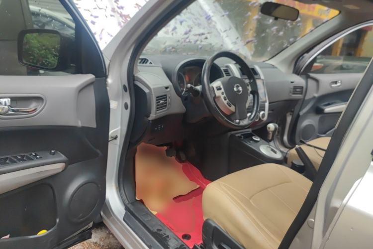 Used Nissan X-Trail 2010 2.5L CVT Ultimate Edition 4WD Driver Seat
